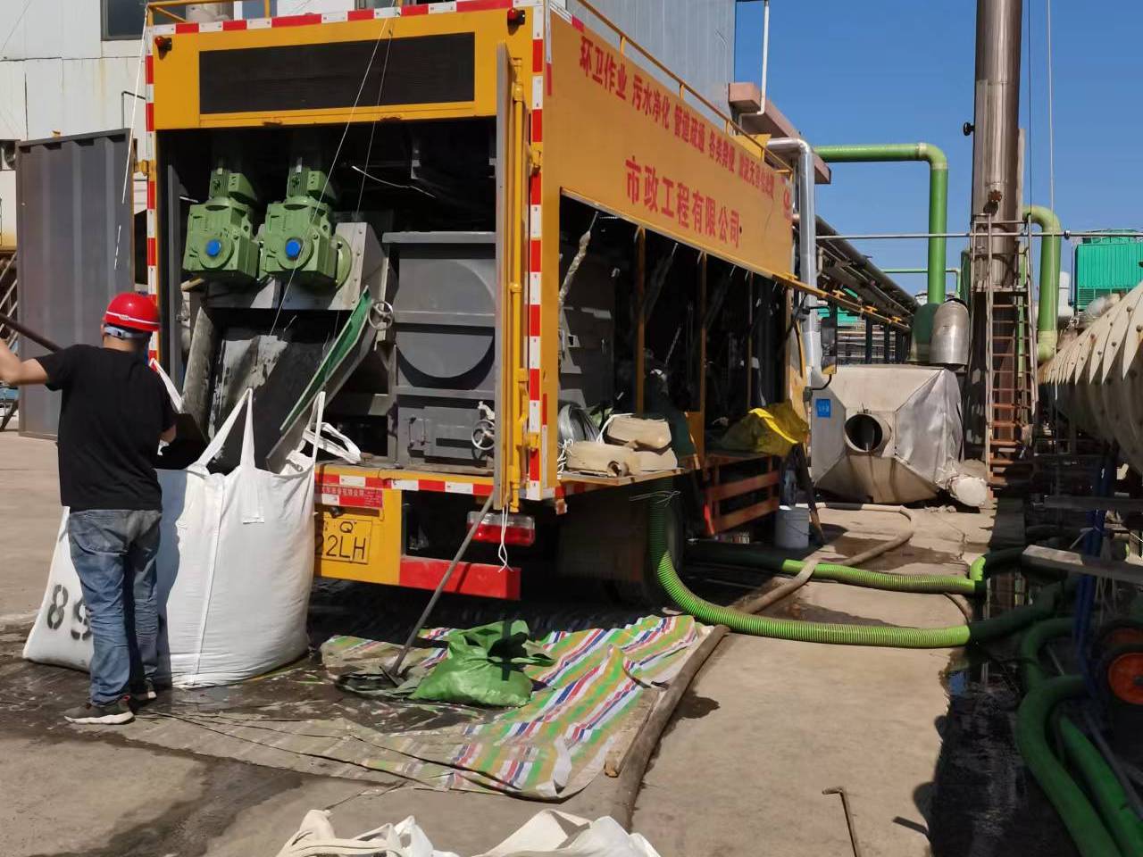 务川淤泥压干处理